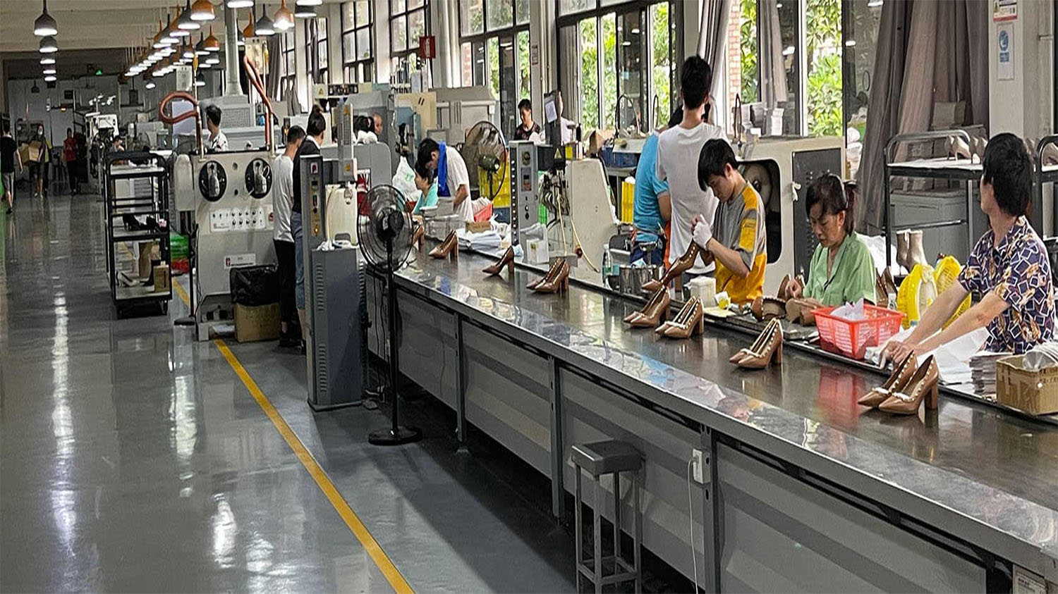 Abraham Tell You How to choose a good shoe factory and footwear manufacturer