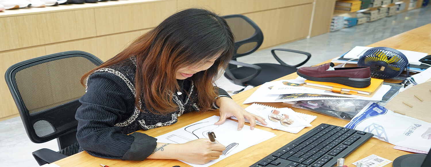 Design-of-footwear-manufacturing