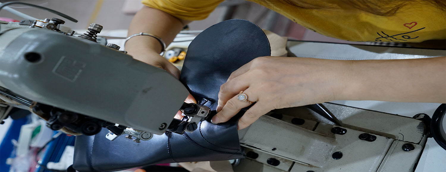 Upper-Stitching-of-footwear-manufacturing