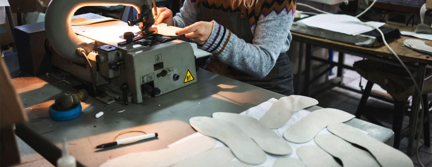 How-to-find-a-footwear-factory
