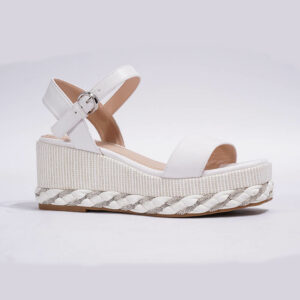 casual-women-white-wedge-sandals-with-buckle-strap