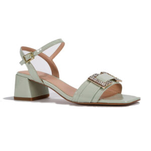 block-heel-buckle-women-sandals-in-patent-leather